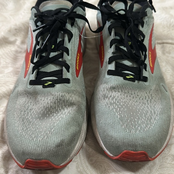 Men’s Brooks - Picture 5 of 6